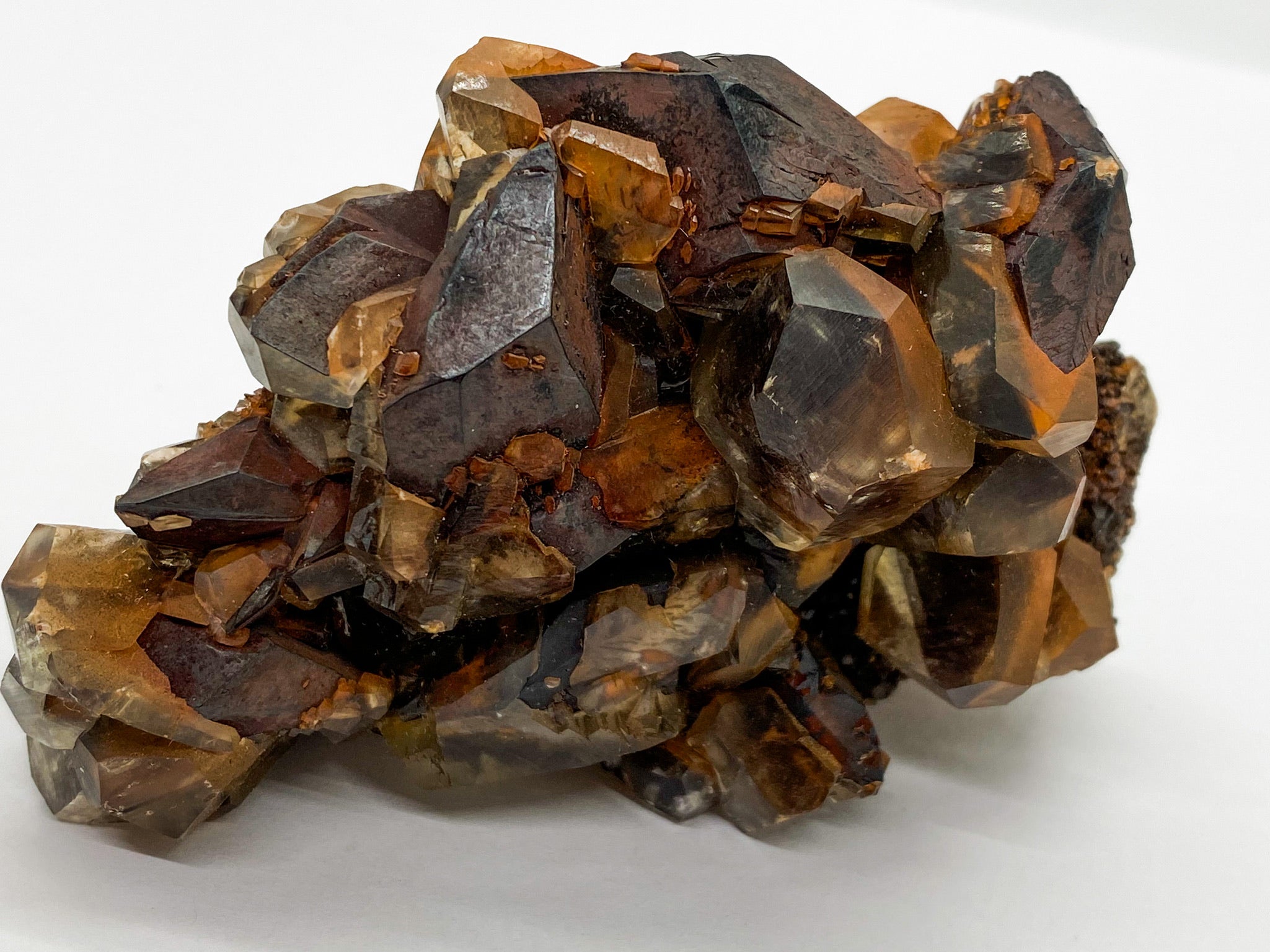 Iron-oxidized Quartz on Calcite