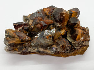 Iron-oxidized Quartz on Calcite