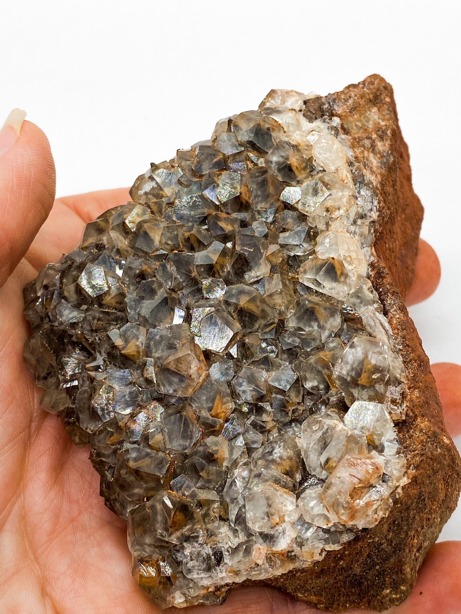 Iron-oxidized Quartz on Calcite