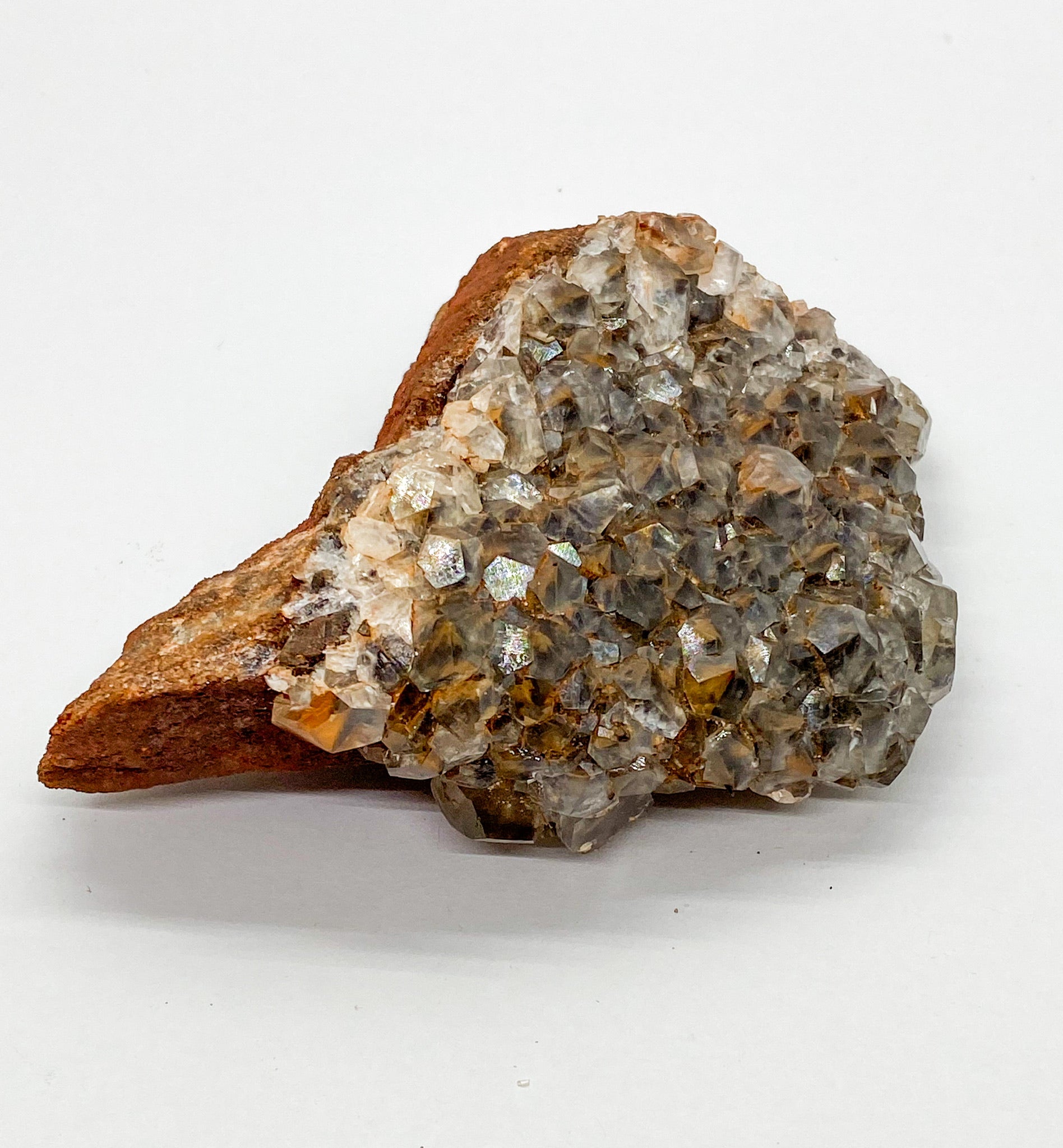 Iron-oxidized Quartz on Calcite