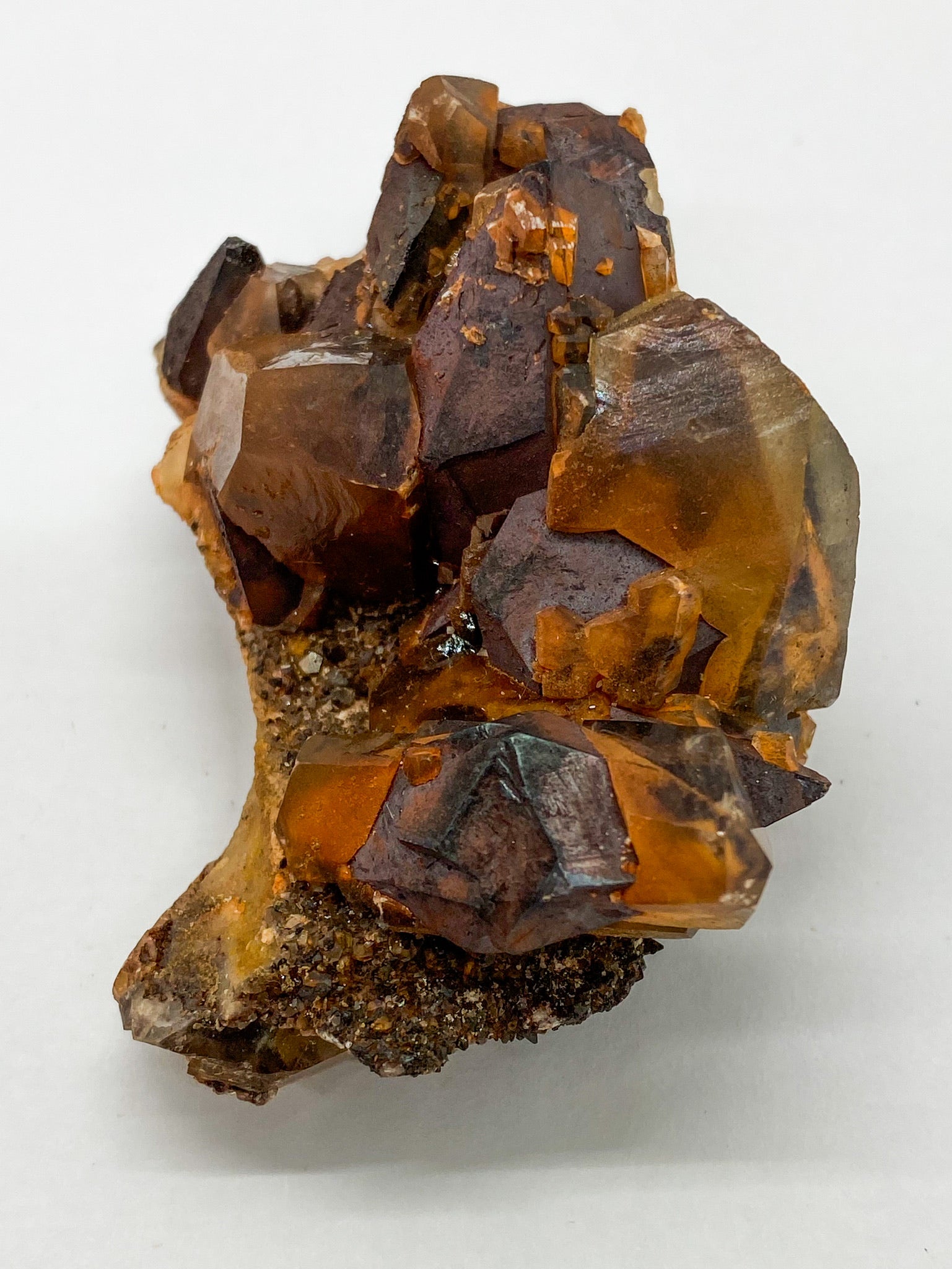 Iron-oxidized Quartz on Calcite