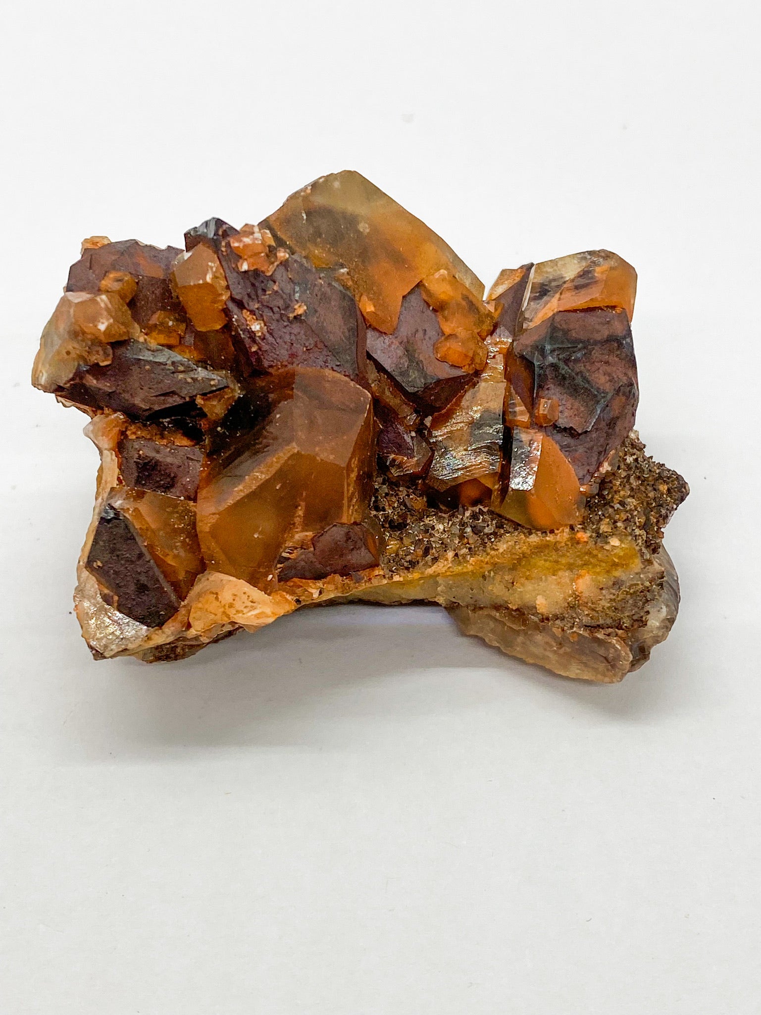 Iron-oxidized Quartz on Calcite