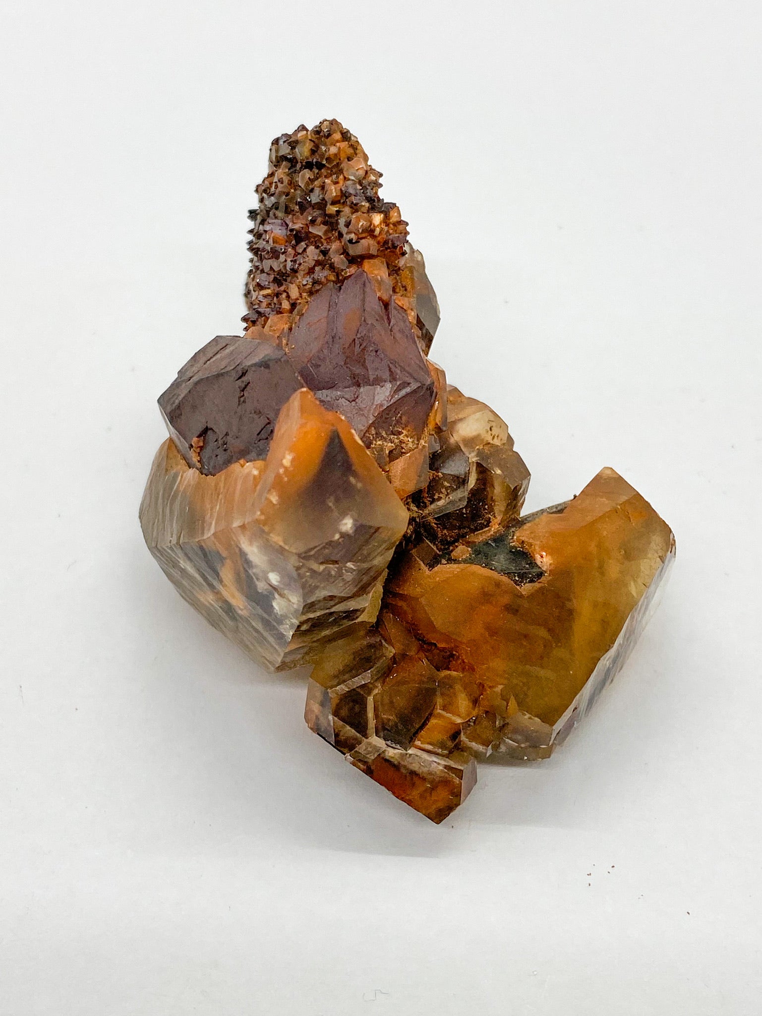 Iron-oxidized Quartz on Calcite