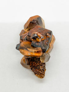 Iron-oxidized Quartz on Calcite