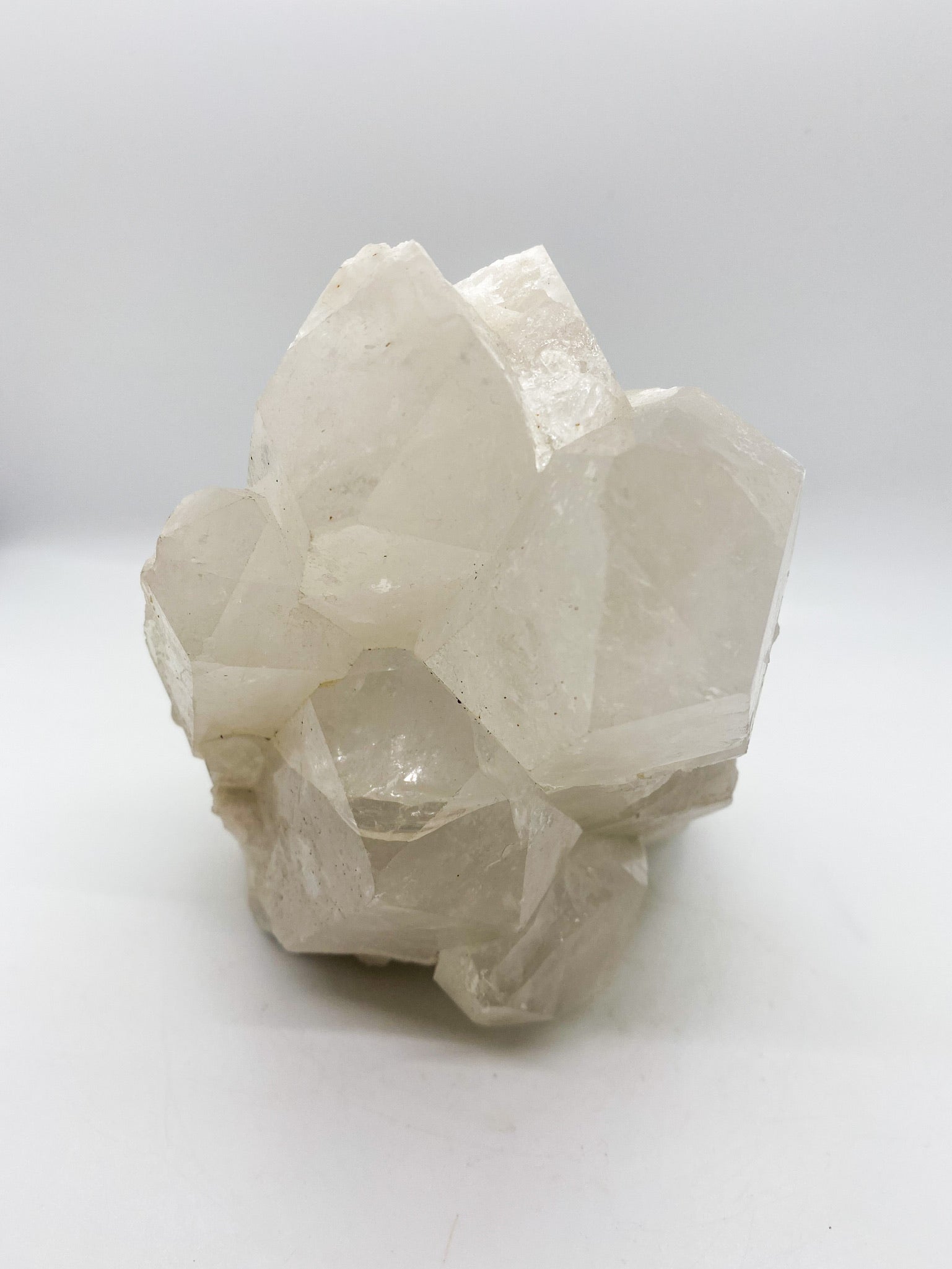 Large Quartz Cluster