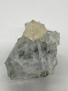 Octahedral Scheelite with Cube Fluorite