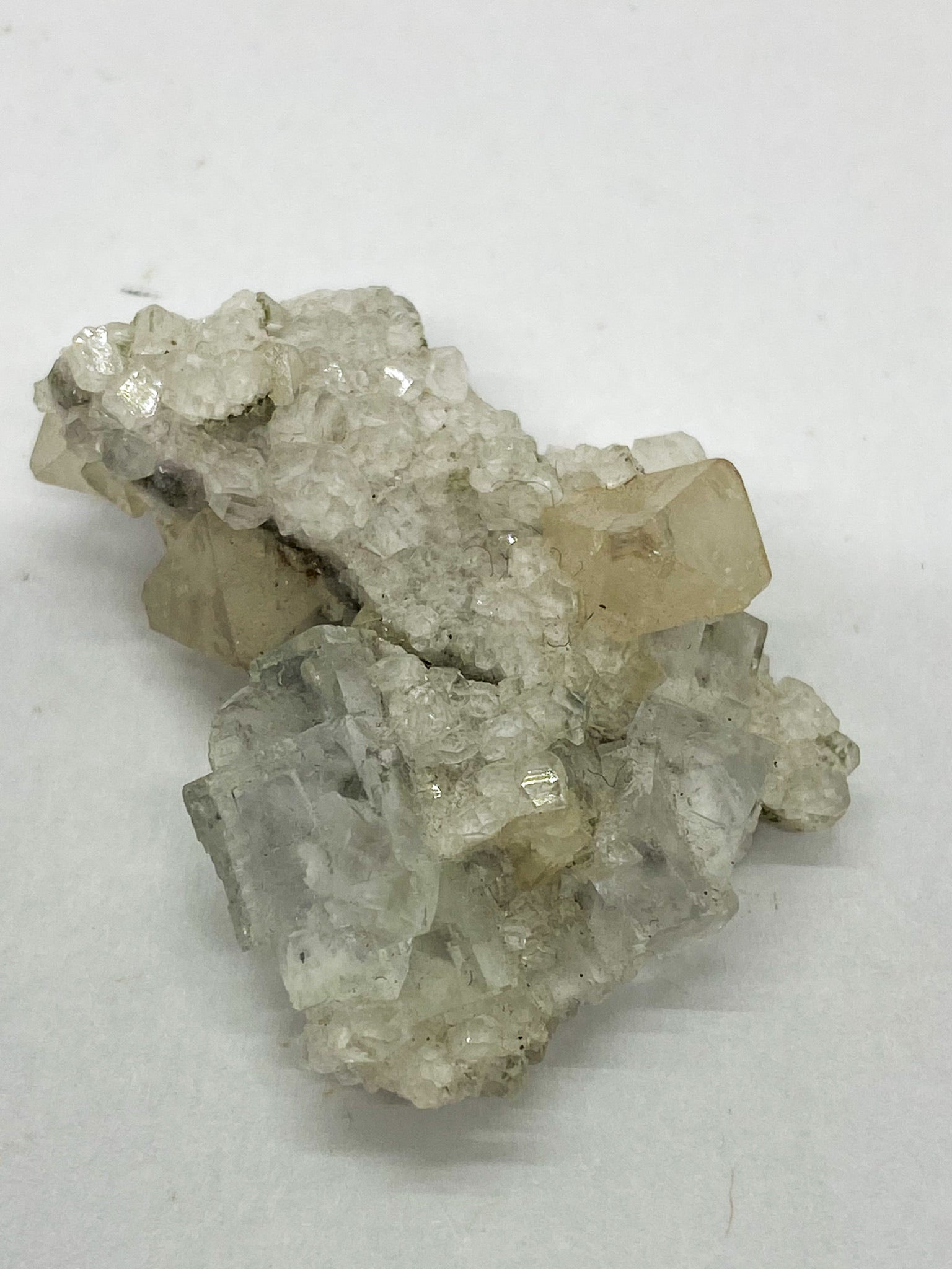 Octahedral Scheelite with Cube Fluorite