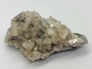 Octahedral Scheelite with Cube Fluorite
