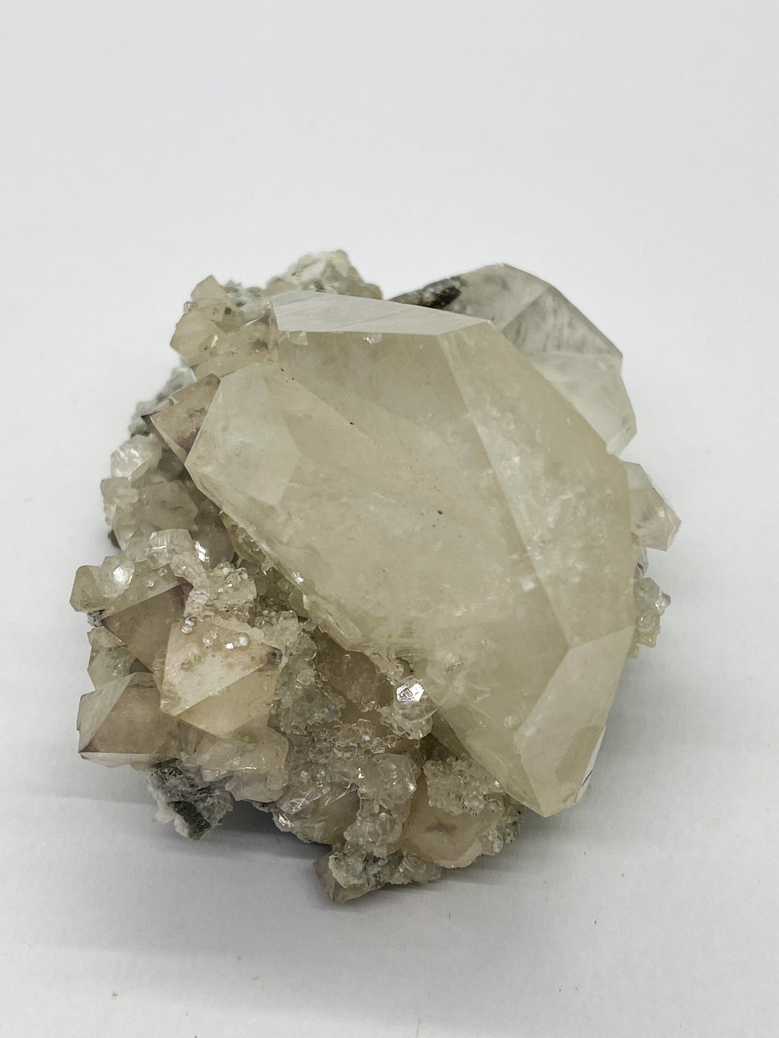 Octahedral Scheelite with Cube Fluorite