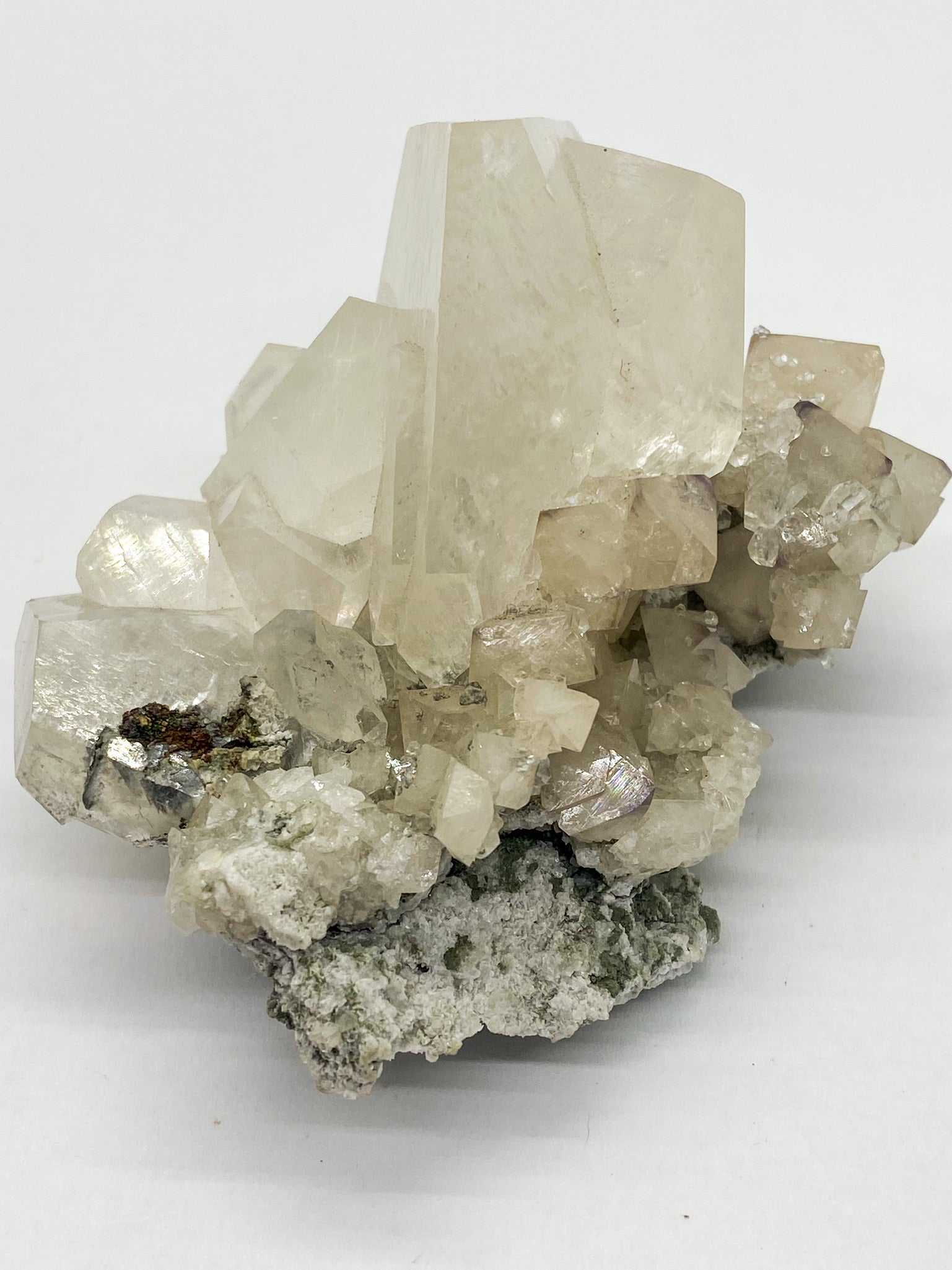 Octahedral Scheelite with Cube Fluorite
